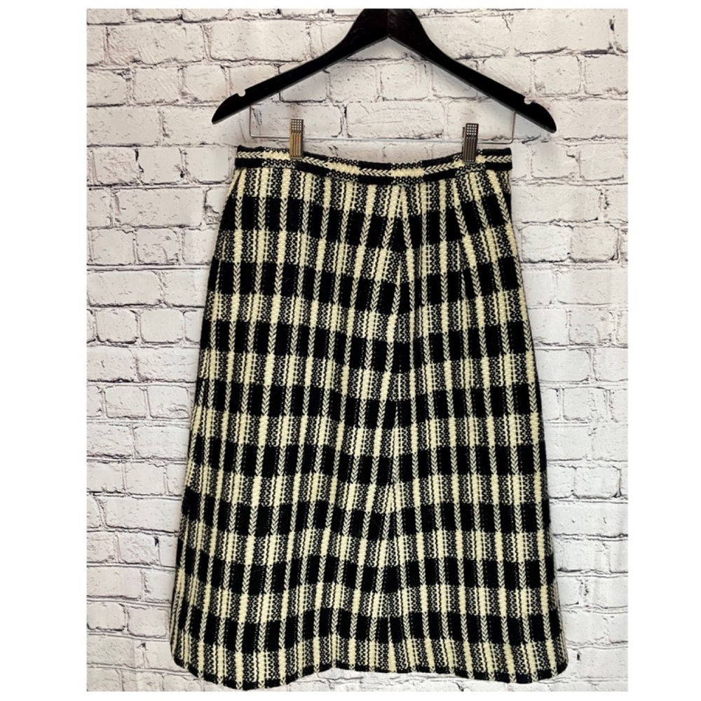 ***SOLD*** Vintage Jaeger chunky wool plaid a-line skirt